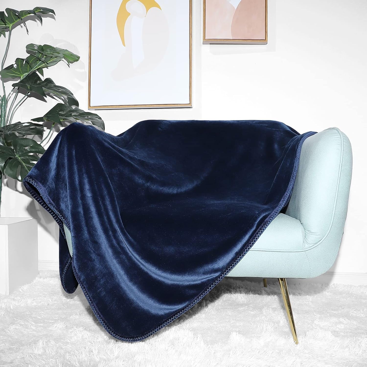 Fleece Throw Blanket, Soft Flannel Fluffy Blankets, Fuzzy Cozy Flannel Blanket in All Seasons, Throw Blankets for Bed Couch Sofa