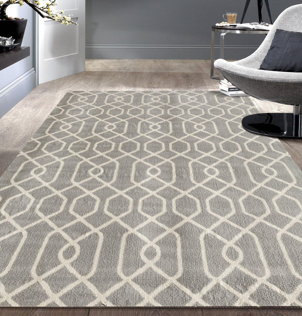 Elegant Gray Trellis Area Rug