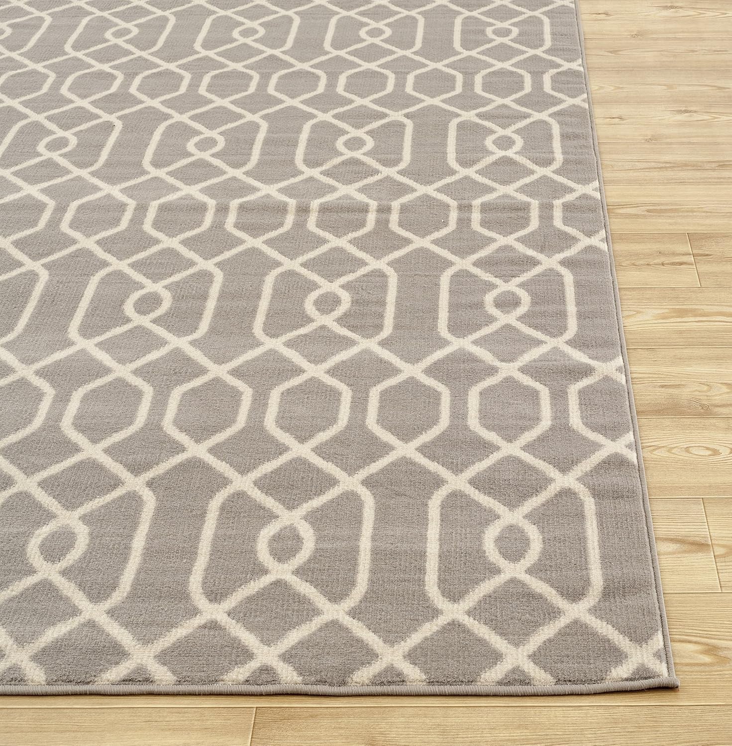 Modern Trellis Pattern Gray 7'6" X 9' 5" Area Rug
